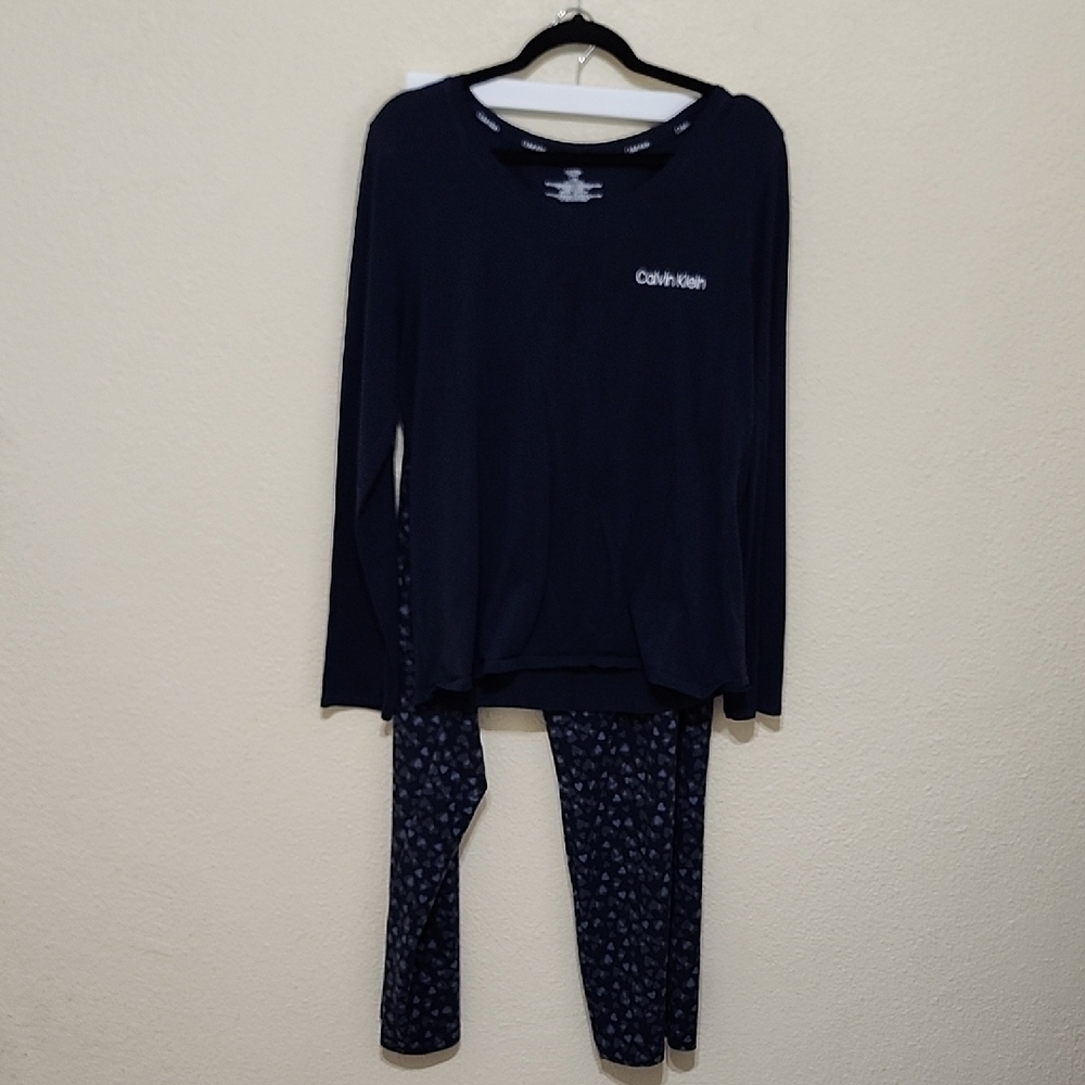 Calvin Klein Blue and White Pajama Set with Long Sleeves and Soft Fabric